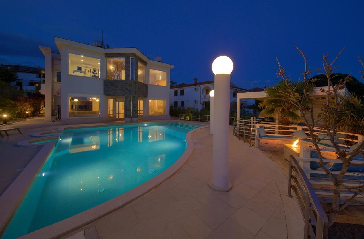 Villa Piano Пинезичи Экстерьер фото